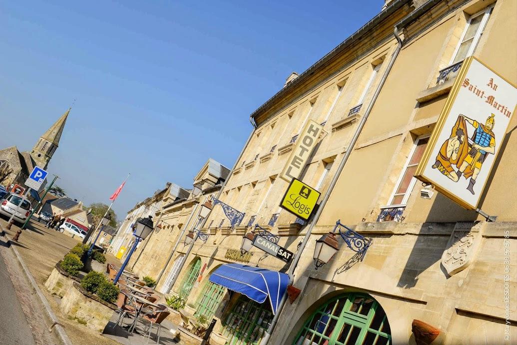 Hostellerie Saint Martin- Logis Hotel Et Restaurant Creully sur Seulles Exterior foto